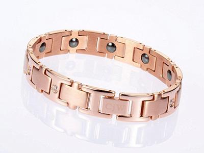 S079 - Edelstahl Magnetarmband mit Gold-Look
